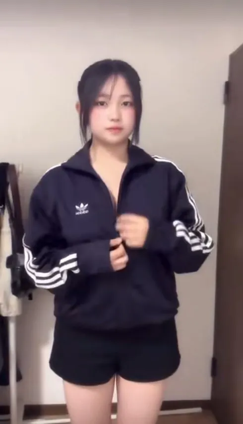 Video bokep Chindo Adidas viral